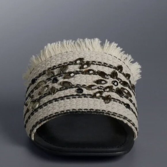 Simply Vera Vera Wang Charden Embellished Slip On Natural Sandals Size: 10 NEW - Picture 2 of 7